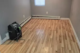 4216 Edson Ave, Bronx, NY 10466 - Photo 10