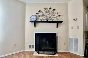 24 Kent Ct, Middletown, NY 10940 - Photo 8