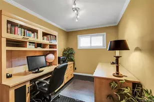 27 Abbey Ln, Plainview, NY 11803 - Photo 20