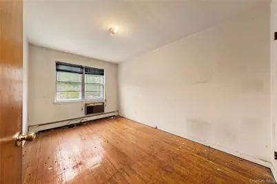 71-34 Kissena Boulevard, Flushing, NY 11367 - Photo 24