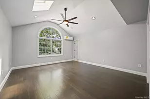 47 Yuma Ln, East Islip, NY 11730 - Photo 22