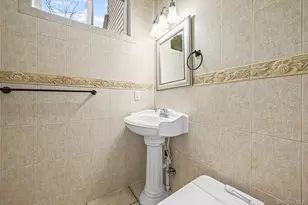 47 Yuma Ln, East Islip, NY 11730 - Photo 18