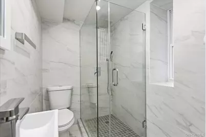 2534 E 26th Street, Brooklyn, NY 11235 - Photo 16