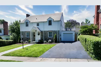 32 Biltmore Avenue, Yonkers, NY 10710 - Photo 2