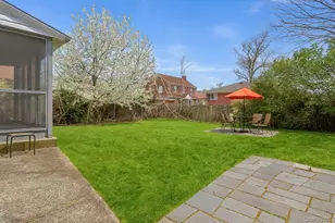 162-49 13th Ave, Whitestone, NY 11357 - Photo 2