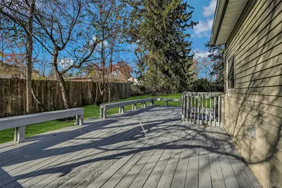 8 Pansy Road, Rocky Point, NY 11778 - Photo 30