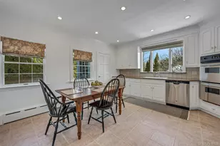 986 Plymouth St, Pelham, NY 10803 - Photo 12