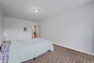 66-11 Burns St, Rego Park, NY 11374 - Photo 22
