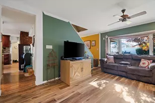 341 Red Maple Dr S, Wantagh, NY 11793 - Photo 8