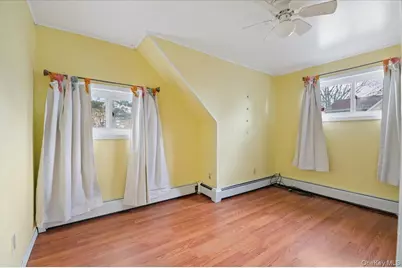 341 Red Maple Drive S, Wantagh, NY 11793 - Photo 18