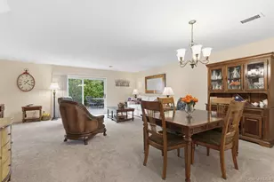 112 Cedar Shake Ct, Huntington Station, NY 11746 - Photo 12