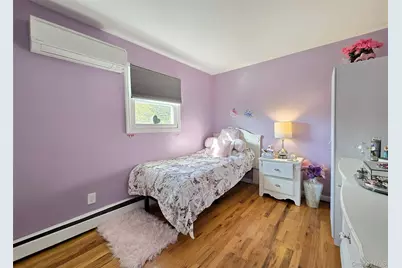 430 Heathcote Road, Lindenhurst, NY 11757 - Photo 10