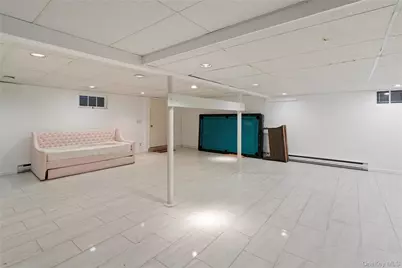 9 Oak Shore Drive, Bayville, NY 11709 - Photo 16