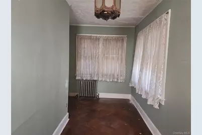 39 Hilbert Street, Hempstead, NY 11550 - Photo 4