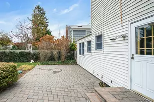 606 7 Ave, East Northport, NY 11731 - Photo 28