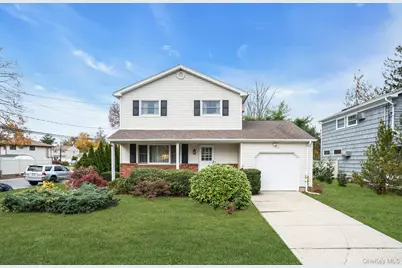 606 7th Avenue, East Northport, NY 11731 - Photo 2