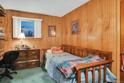 606 7th Avenue, East Northport, NY 11731 - Photo 20