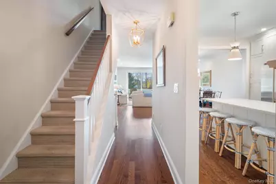 19 Club Court, Pleasantville, NY 10570 - Photo 4