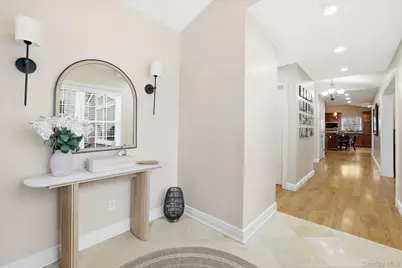 25 Andrea Lane, Scarsdale, NY 10583 - Photo 4