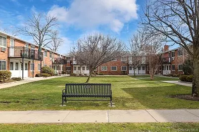 1233 Melville Rd #24, Farmingdale, NY 11735 - Photo 40