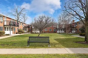 1233 Melville Rd, Farmingdale, NY 11735 - Photo 40