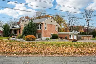 3 Garden Dr, New Windsor, NY 12553 - Photo 2