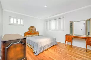 16-07 201st St, Bayside, NY 11360 - Photo 20