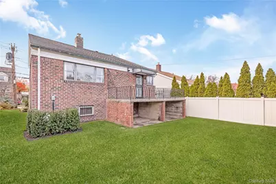 1607 201st Street, Bayside, NY 11360 - Photo 28