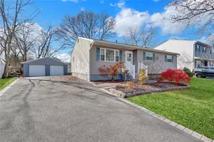 7 Winston Rd, Centereach, NY 11720 - Photo 4