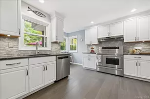 89 Woodsome Rd, Babylon, NY 11702 - Photo 14