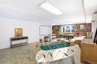 331 Old Colony Road, Hartsdale, NY 10530 - Photo 34