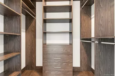 100 Garvies Point Road #1301, Glen Cove, NY 11542 - Photo 22