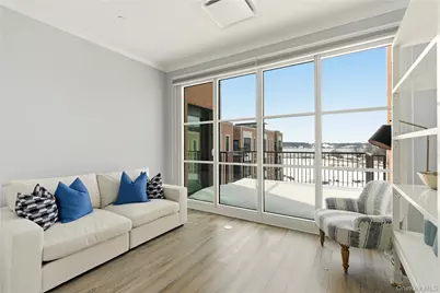 100 Garvies Point Road #1301, Glen Cove, NY 11542 - Photo 28