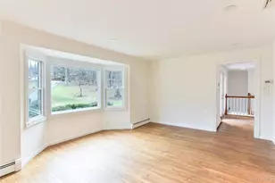 65 Red Oak Ln, Mount Kisco, NY 10549 - Photo 6