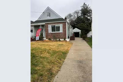 301 Hoffman Street, Franklin Square, NY 11010 - Photo 10