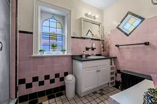 173-17 Sayers Ave, Addisleigh Park, NY 11433 - Photo 16