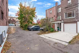 173-17 Sayers Ave, Addisleigh Park, NY 11433 - Photo 24