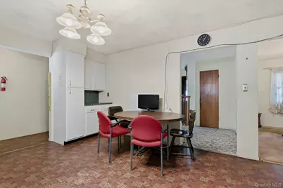 1 Hillcrest Road, Port Washington, NY 11050 - Photo 14