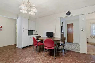 1 Hillcrest Rd, Port Washington, NY 11050 - Photo 14