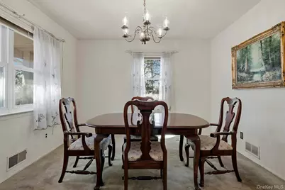 1 Hillcrest Road, Port Washington, NY 11050 - Photo 10