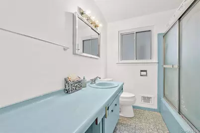 11530 Inwood Street, Jamaica, NY 11436 - Photo 18