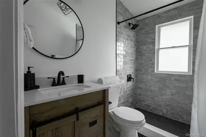 17 Underhill Drive, Southampton, NY 11968 - Photo 12