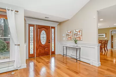 23 Willoughby Path, East Northport, NY 11731 - Photo 4