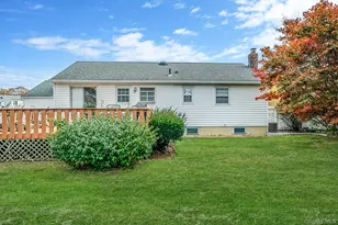 266 Tree Rd, Centereach, NY 11720 - Photo 6