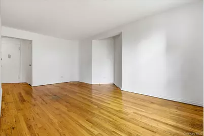 60-11 Broadway #4N, Woodside, NY 11377 - Photo 4