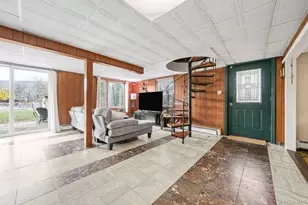 25 Teneyck Ave, Greenwood Lake, NY 10925 - Photo 10