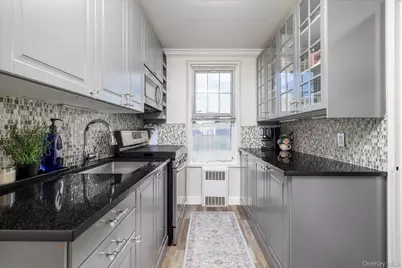 194 Smith Street #1K, Freeport, NY 11520 - Photo 12