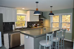 44 Wood St, Kingston, NY 12401 - Photo 2