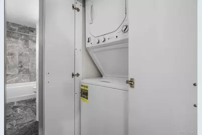 4 Martine Avenue #418, White Plains, NY 10606 - Photo 16