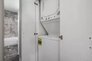 4 Martine Ave, White Plains, NY 10606 - Photo 16